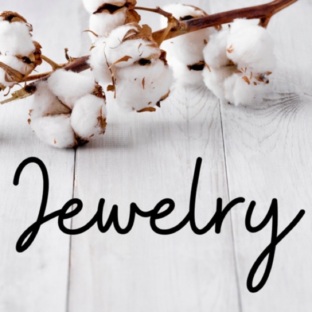 • jewelry •